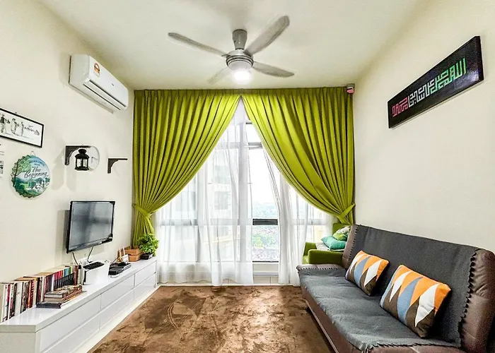 Arc Swimming Pool Musliim Homestay Jb